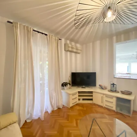 Santa Lucia Апартаменты Сплит
