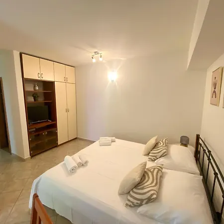 Santa Lucia Apartment *